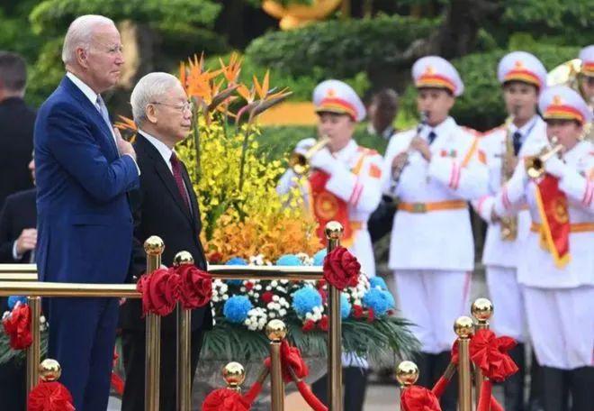 半岛体育越南为什么急转弯？(图2)
